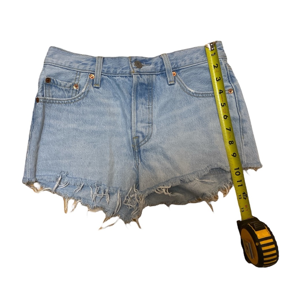 Levis Shorts Women’s size 25 501 XX Blue Denim Button Fly Light Wash High Rise